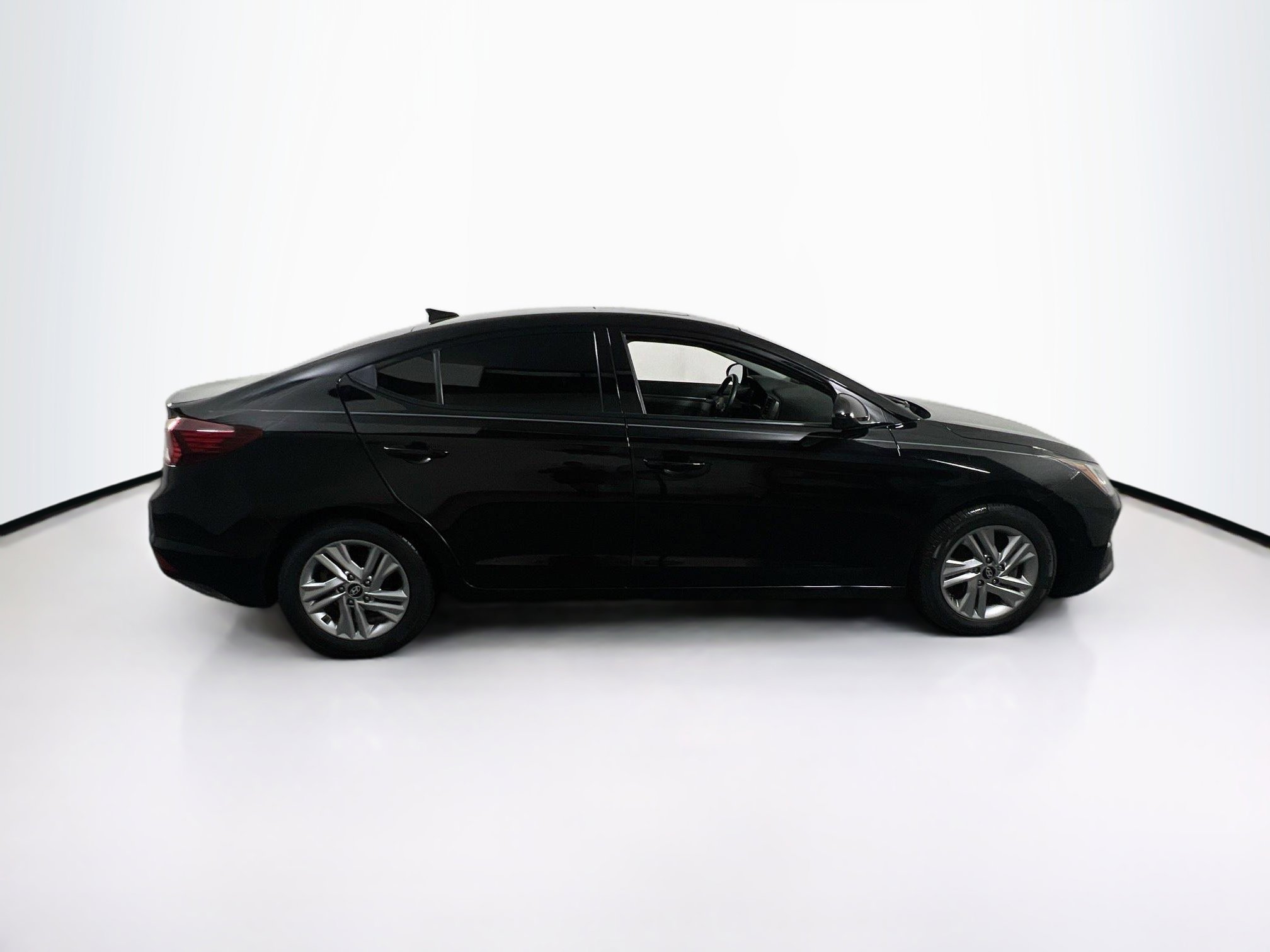 Used 2019 Hyundai Elantra Value Edition FWD image 4
