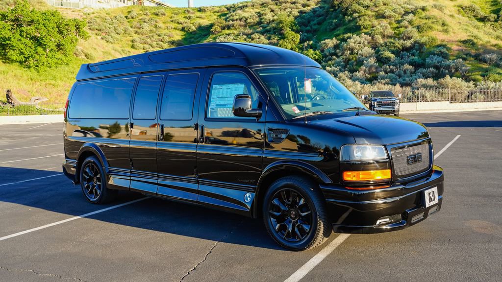 New 2026 GMC Savana 2500 Extended w/ Driver Convenience Package RWD image 6