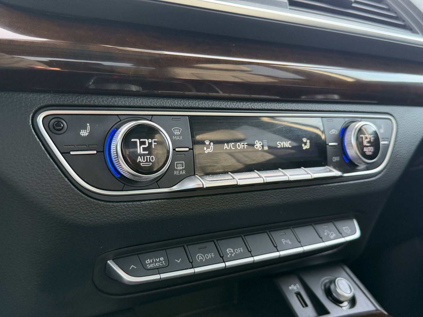 Used 2019 Audi Q5 2.0T Premium Plus AWD/4WD image 16