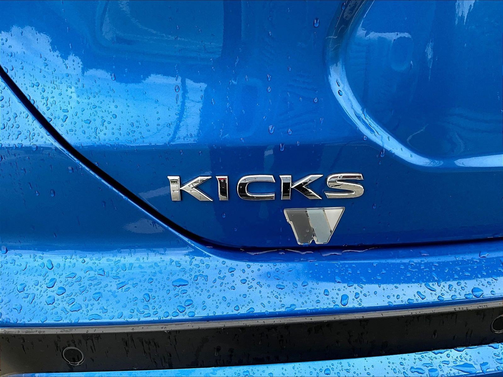 Certified 2025 Nissan Kicks Play S FWD image 24