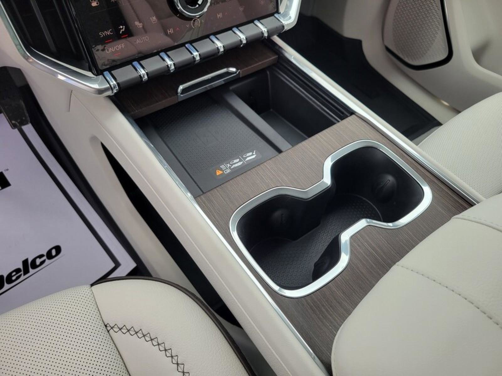 New 2026 GMC Acadia Denali w/ Super Cruise Package image 18