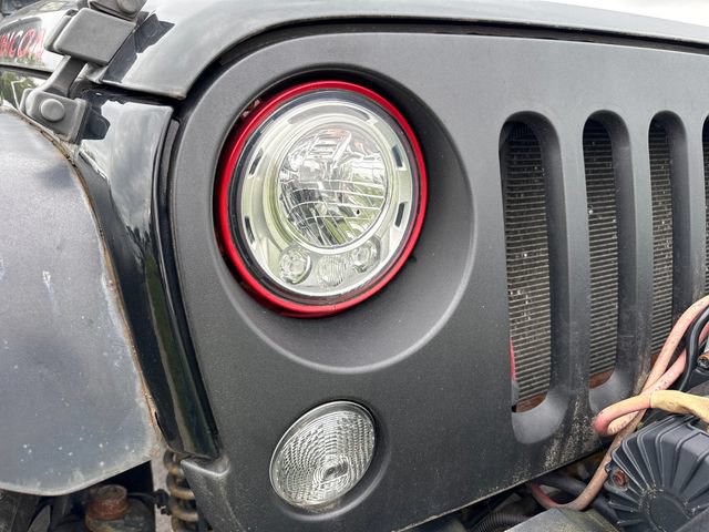 Used 2017 Jeep Wrangler Unlimited Rubicon AWD/4WD image 11