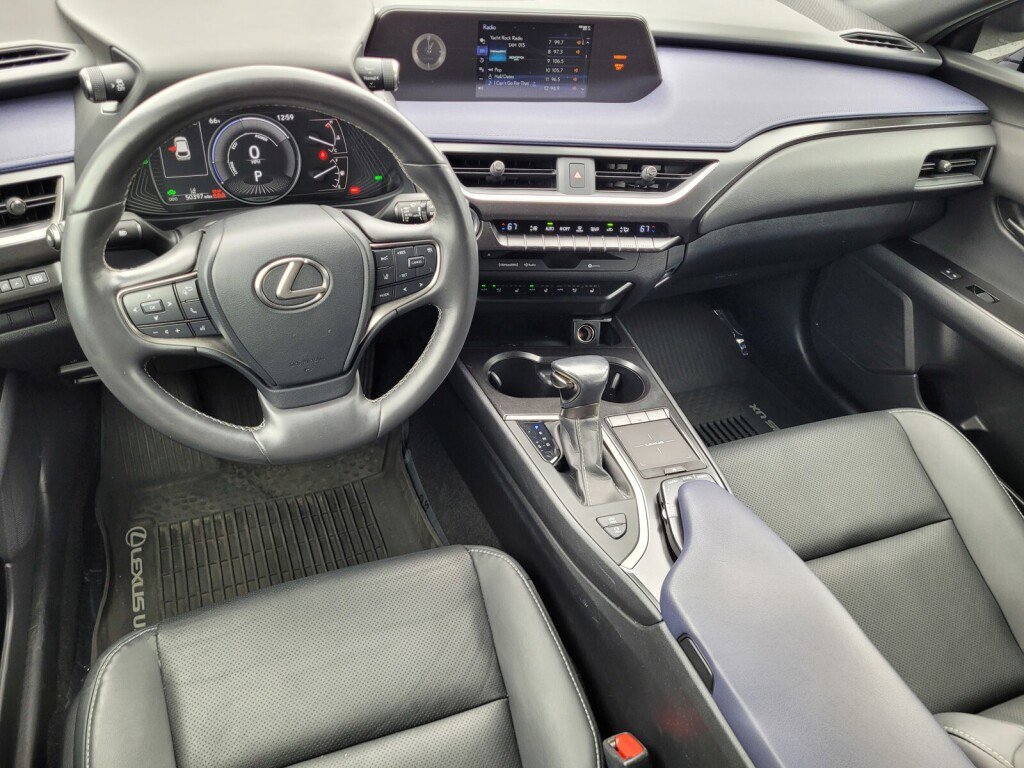 Used 2021 Lexus UX 250h w/ Premium Package AWD/4WD image 16
