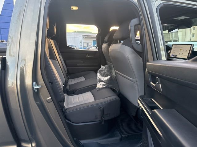 Used 2024 Toyota Tacoma TRD Off-Road image 8