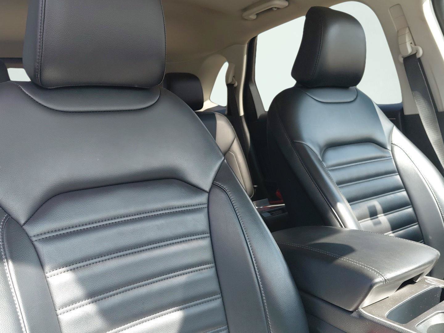 Used 2024 Ford Edge SEL AWD/4WD image 14