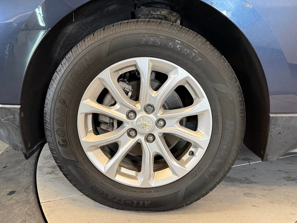 Used 2019 Chevrolet Equinox LS FWD image 25
