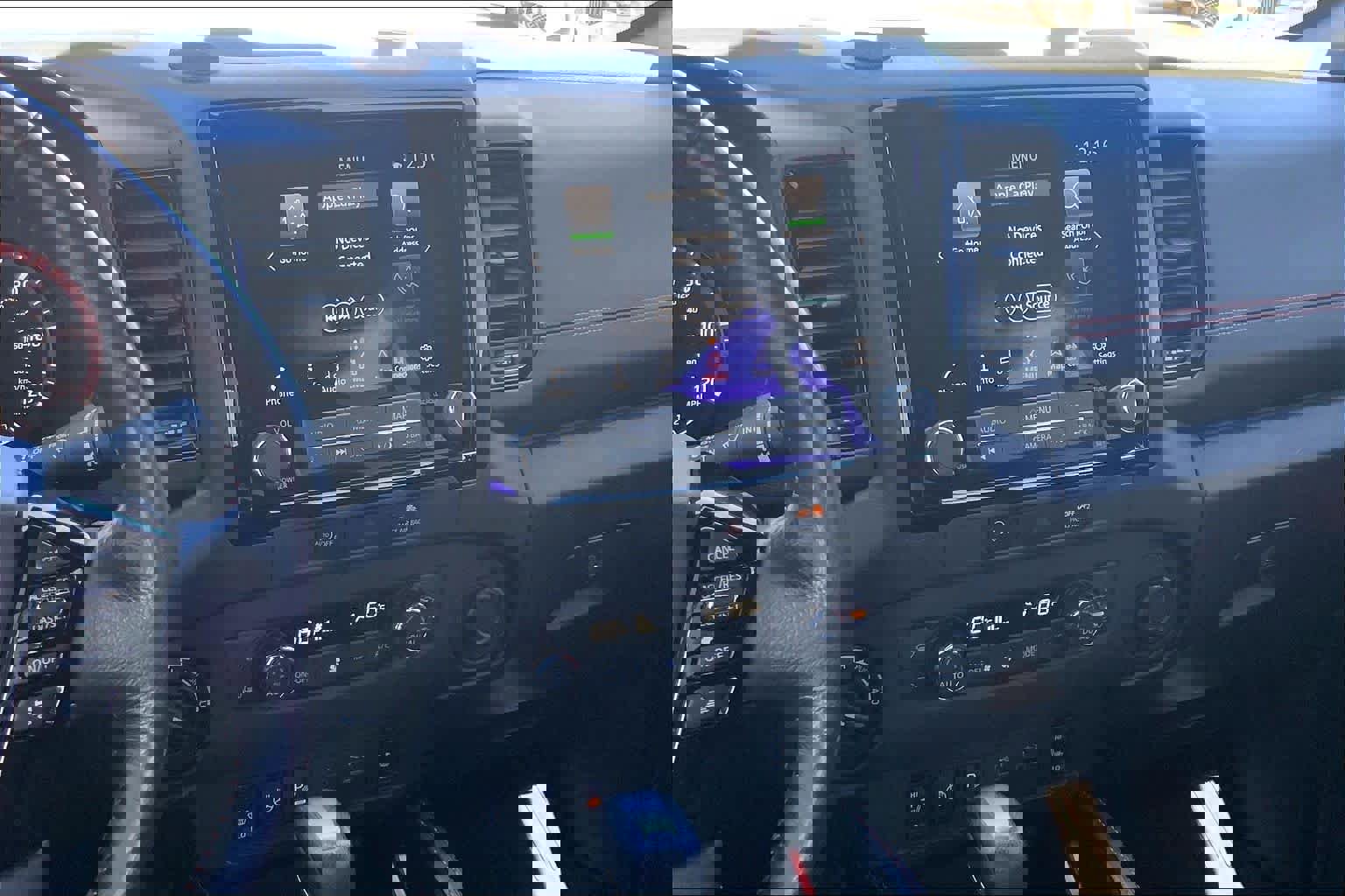 Used 2023 Nissan Frontier PRO-4X w/ Pro Convenience Package image 6