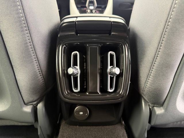 Used 2023 Polestar Polestar 2 w/ Pilot Pack FWD image 28