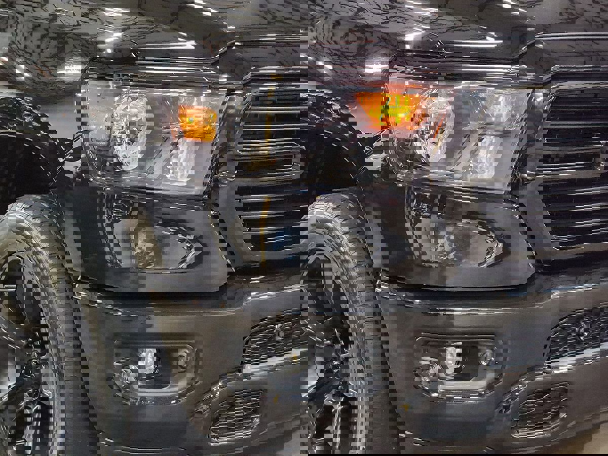 Used 2021 RAM 1500 Lone Star image 13