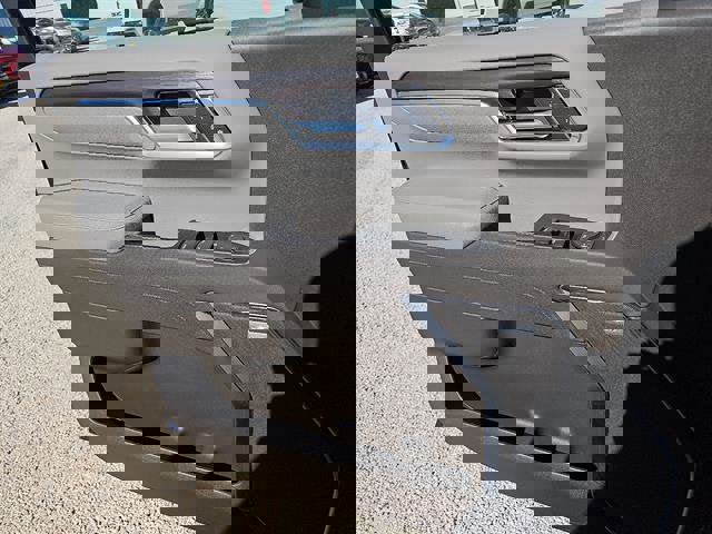 New 2026 GMC Sierra 1500 SLT image 15