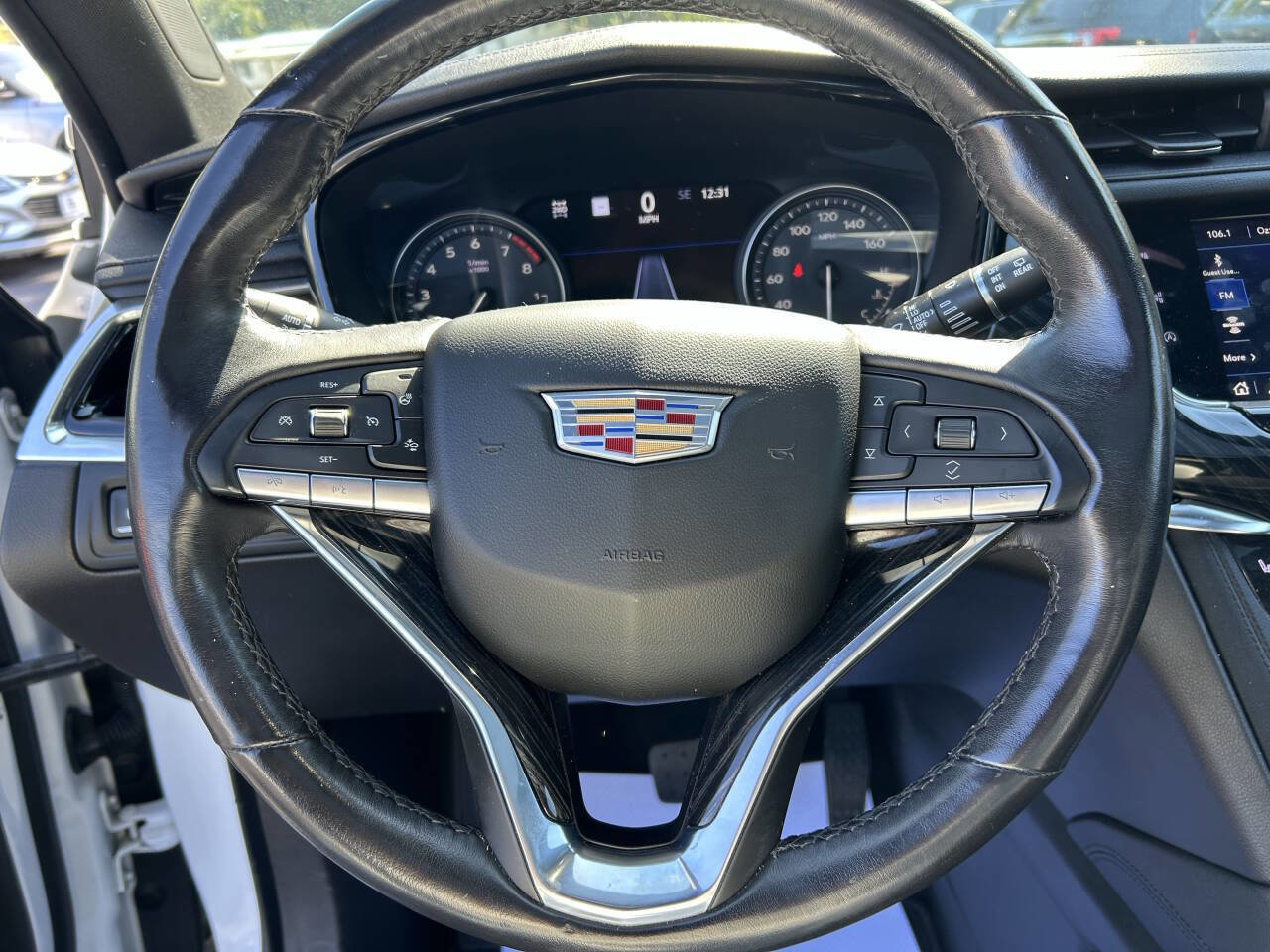 Used 2022 Cadillac XT6 Premium Luxury w/ Technology Package image 15