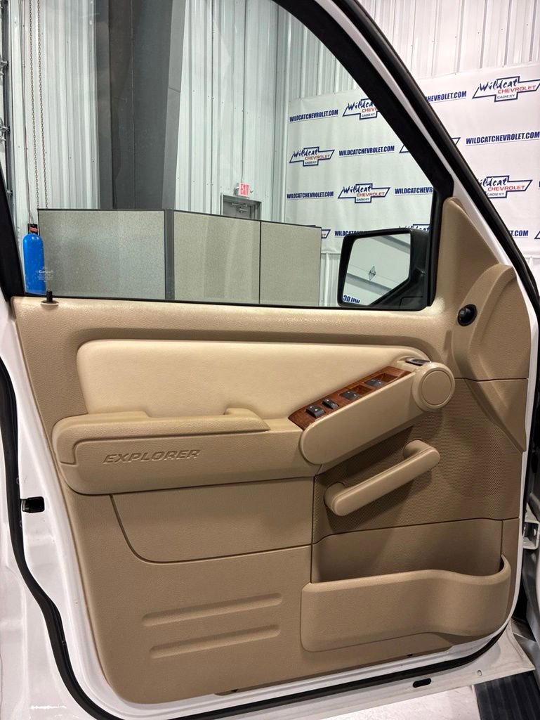 Used 2007 Ford Explorer Eddie Bauer RWD image 11