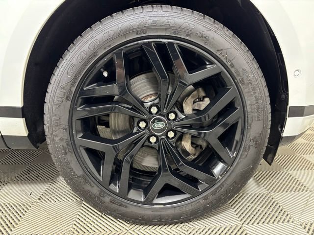 Used 2020 Land Rover Range Rover Evoque SE AWD/4WD image 24