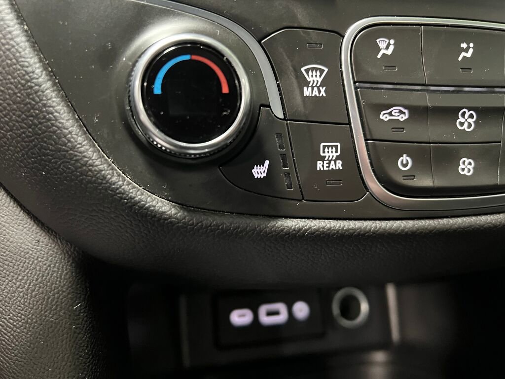 Used 2023 Chevrolet Equinox LT image 13