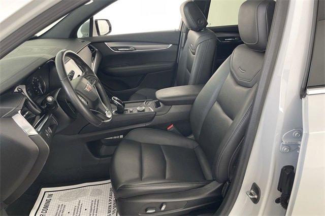 Used 2023 Cadillac XT6 Luxury image 35