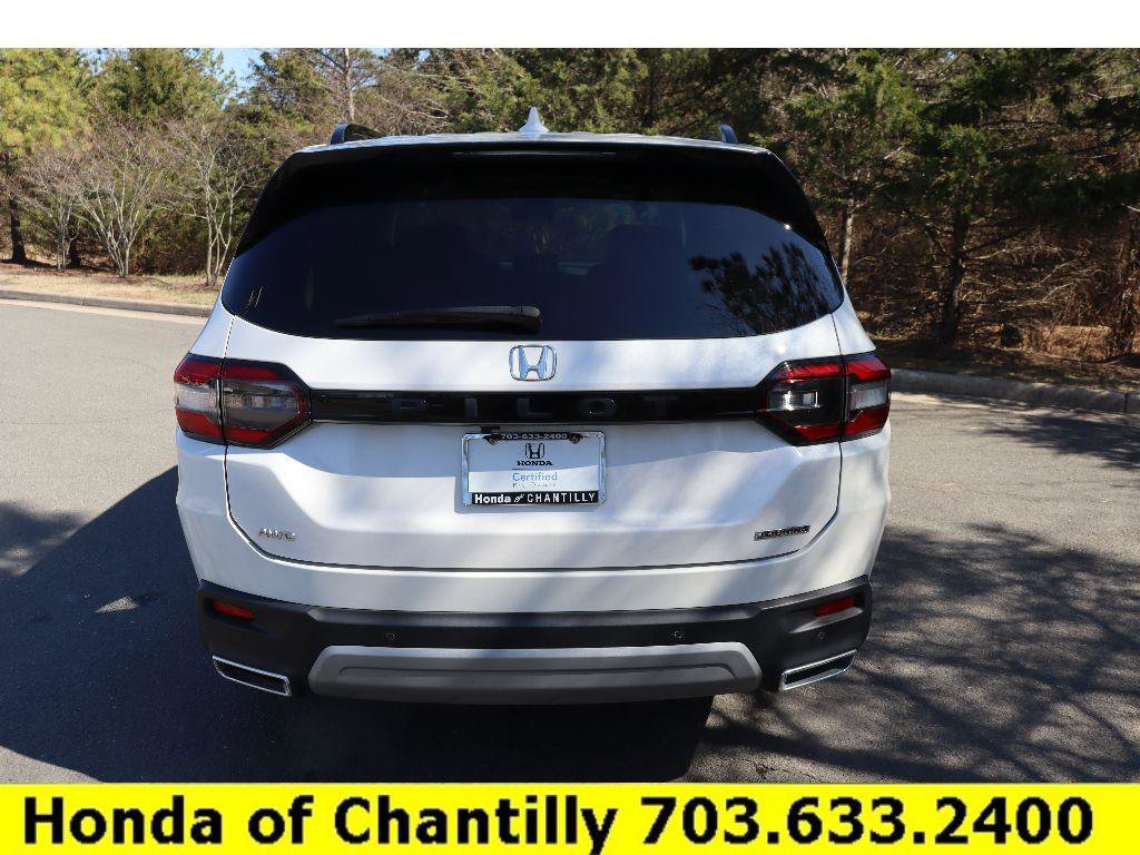Certified 2023 Honda Pilot Touring image 6