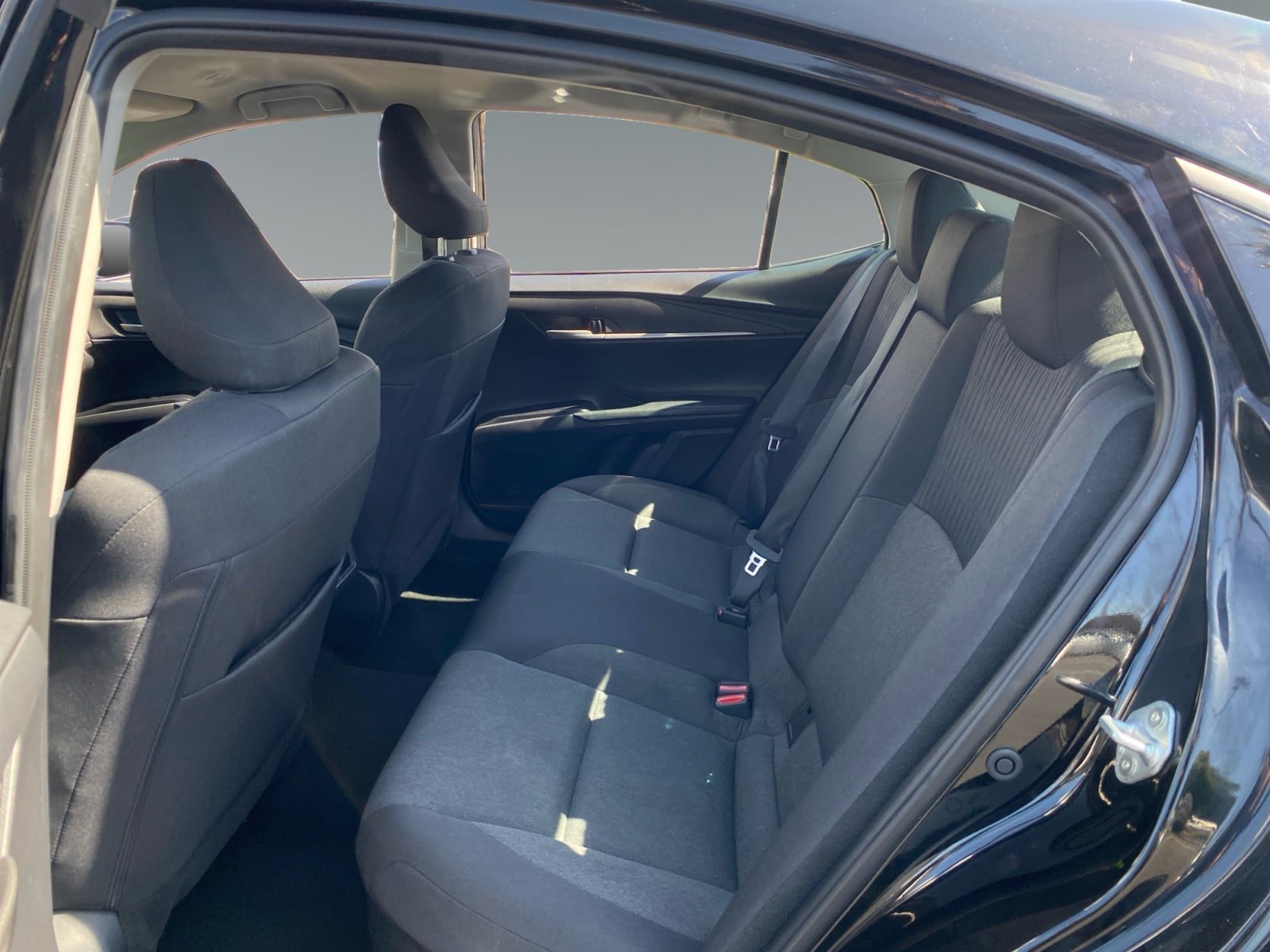 Used 2025 Toyota Camry LE w/ Convenience Package FWD image 13