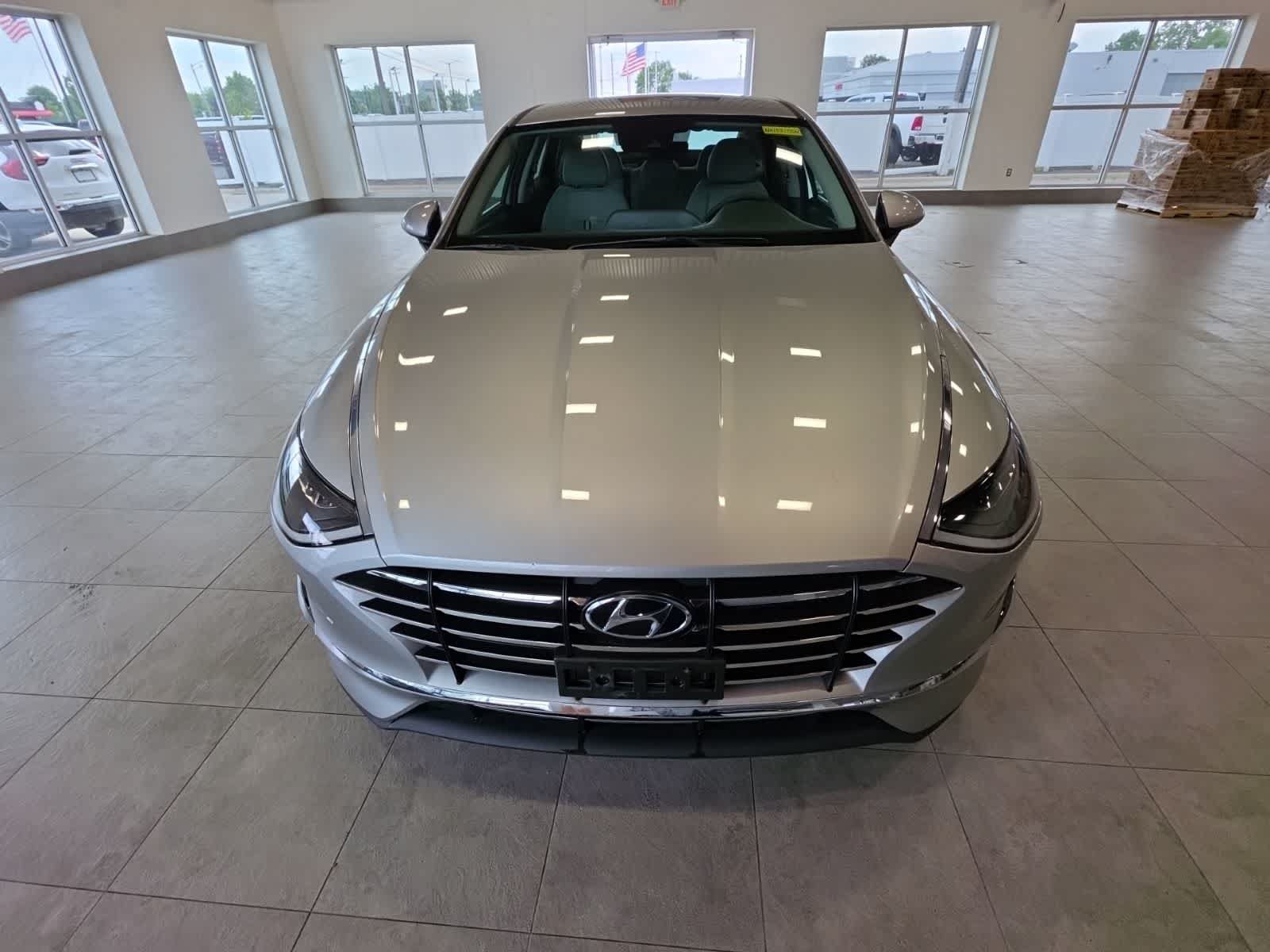 Used 2022 Hyundai Sonata SE FWD image 3