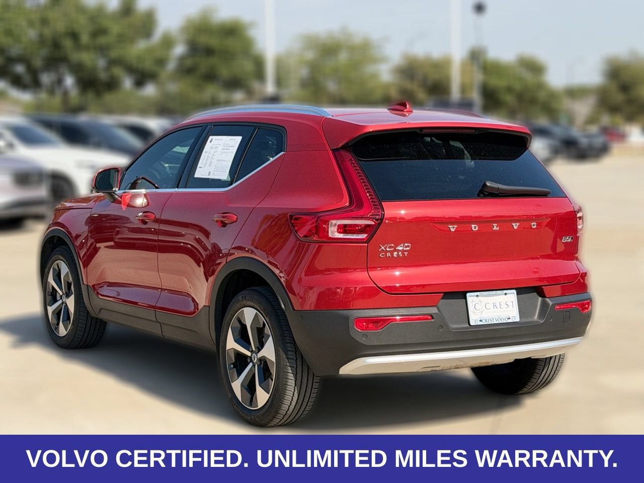 Certified 2024 Volvo XC40 B5 Plus AWD/4WD image 8