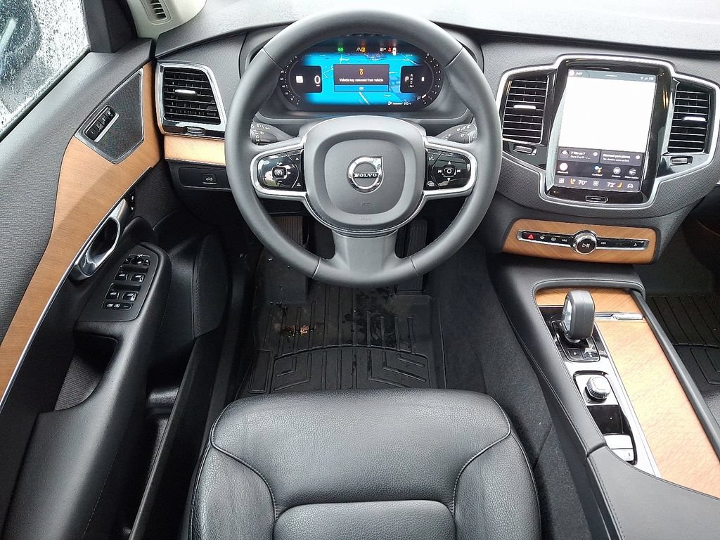 Used 2023 Volvo XC90 B5 Plus w/ Protection Package AWD/4WD image 13