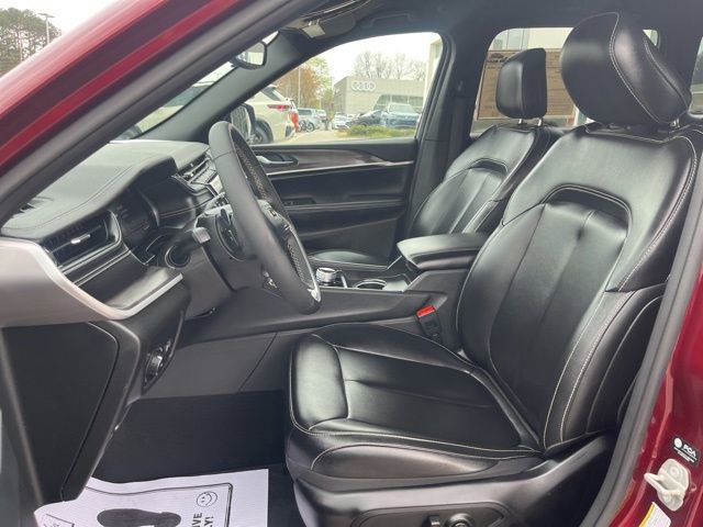 Used 2024 Jeep Grand Cherokee Limited image 29