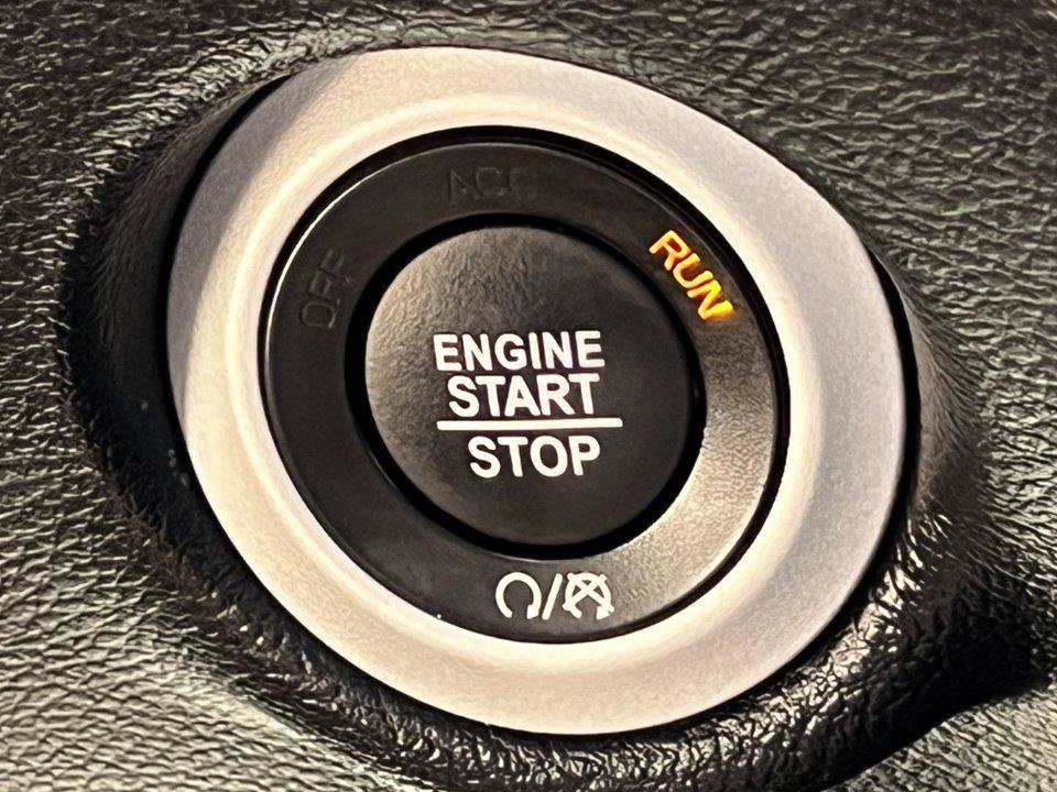 Used 2026 Chrysler Pacifica Select FWD image 30