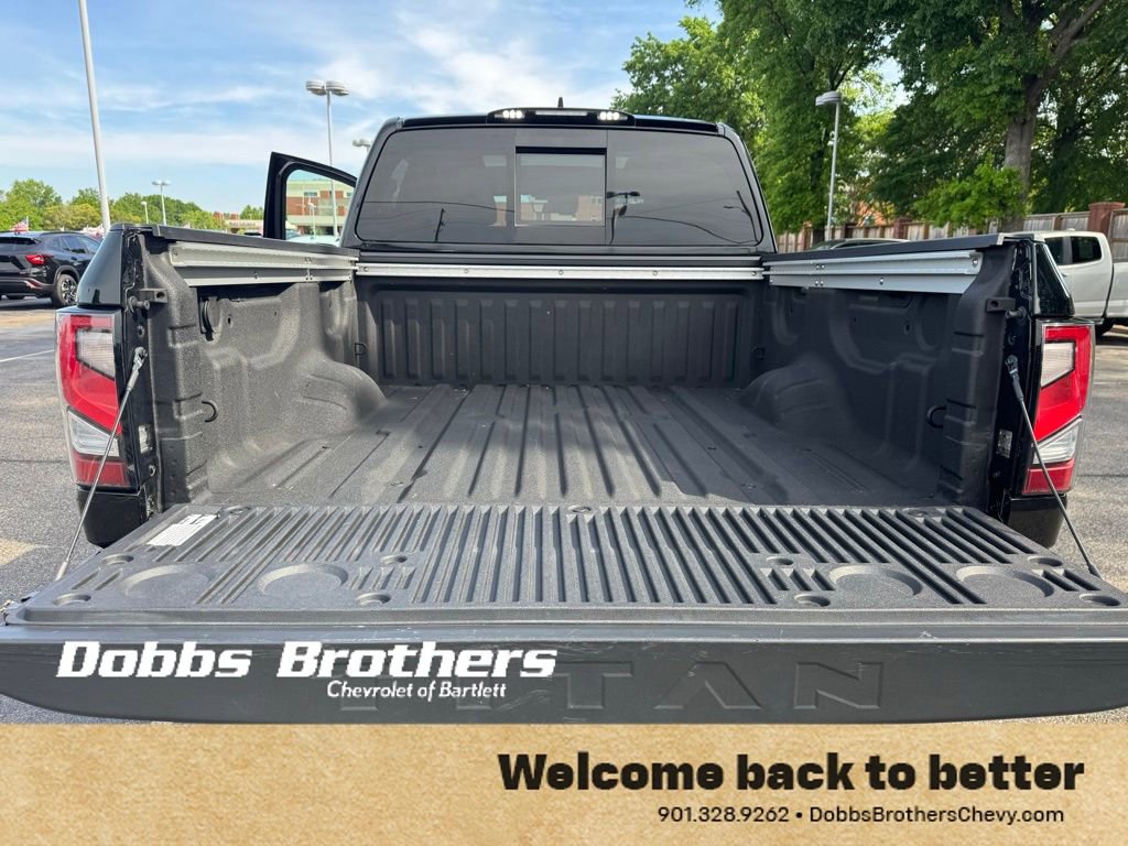 Used 2023 Nissan Titan PRO-4X w/ Pro-4x Convenience Package AWD/4WD image 41