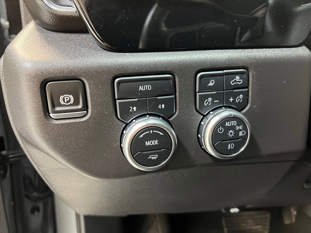 Used 2025 GMC Sierra 1500 SLT image 17