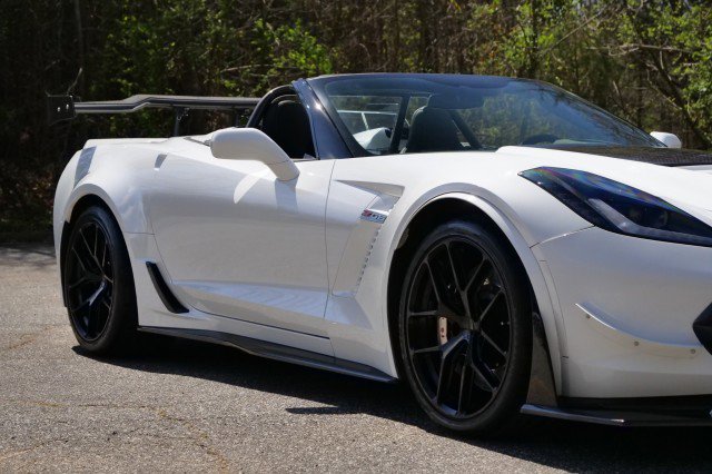 Used 2016 Chevrolet Corvette Z06 w/ 3LZ Preferred Equipment Group image 44