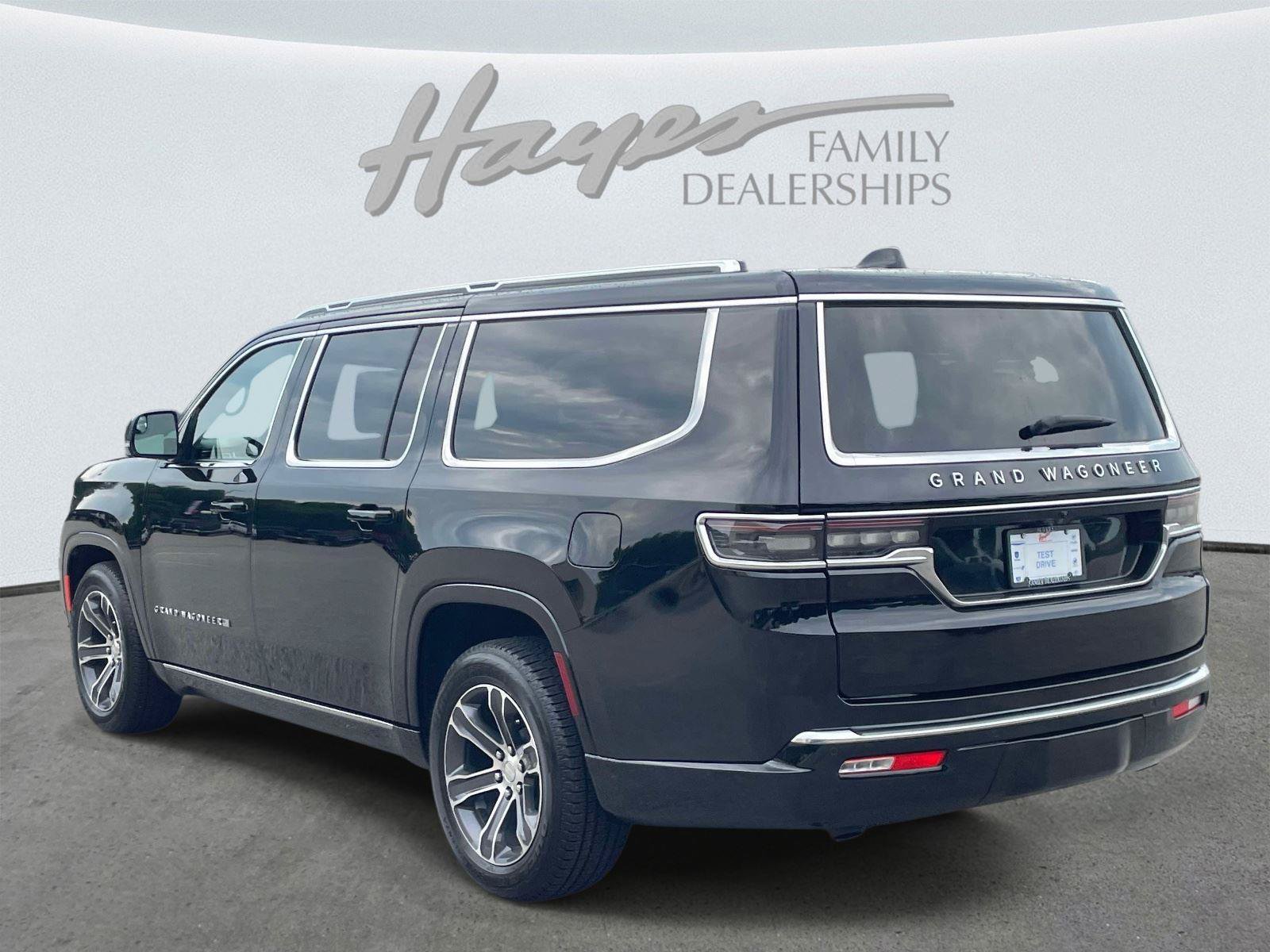 Used 2024 Jeep Grand Wagoneer L 4WD image 5