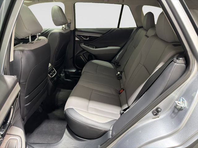 Used 2025 Subaru Outback Limited XT AWD/4WD image 30