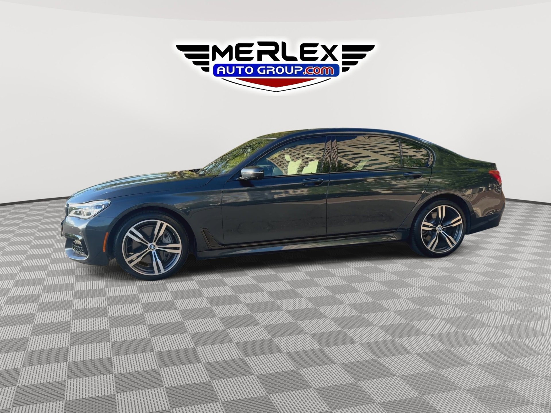 Used 2019 BMW 750i w/ Executive Package RWD image 5