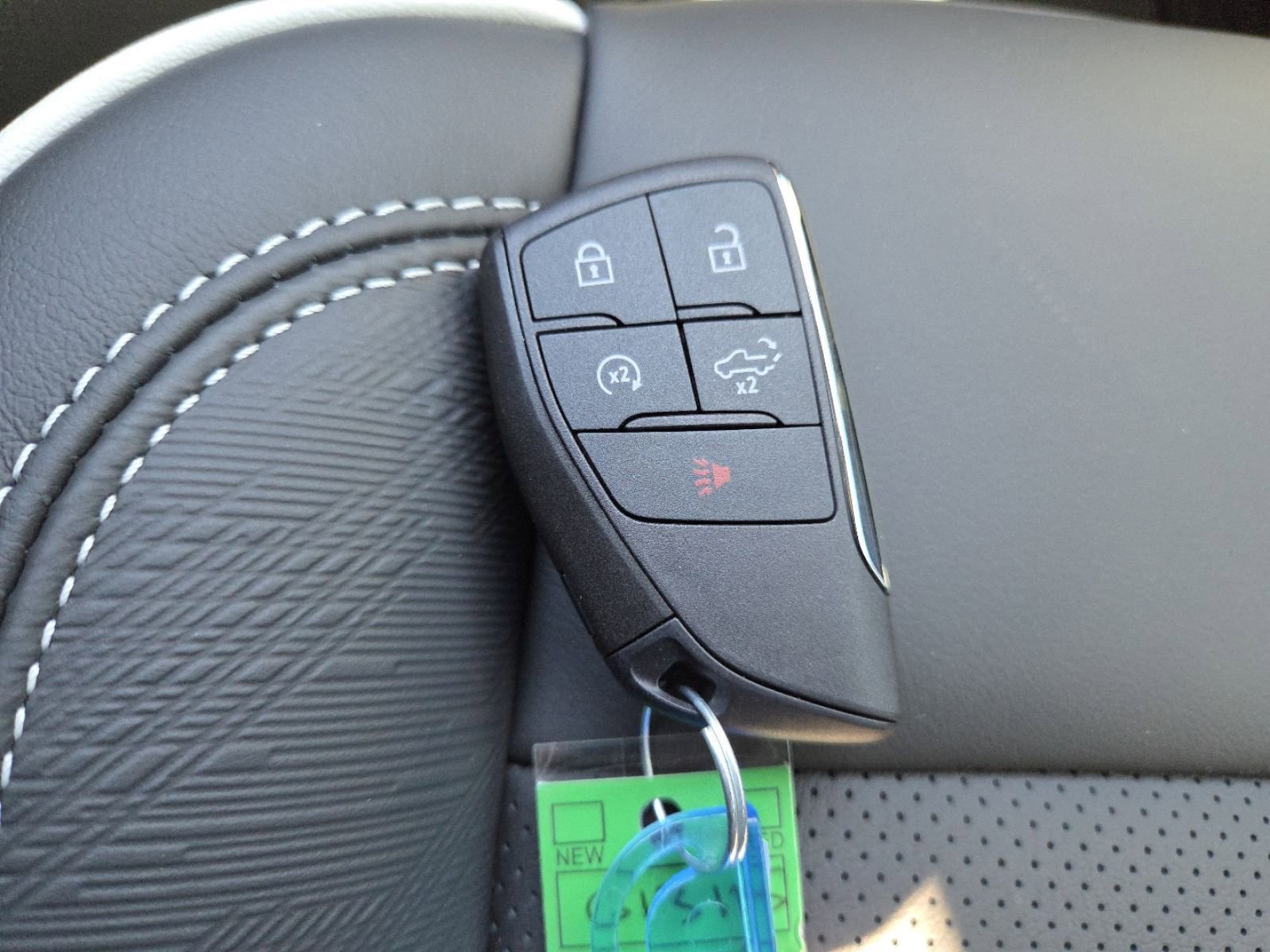 New 2026 GMC Sierra 2500 AT4X w/ LPO, Black Badging Package image 39