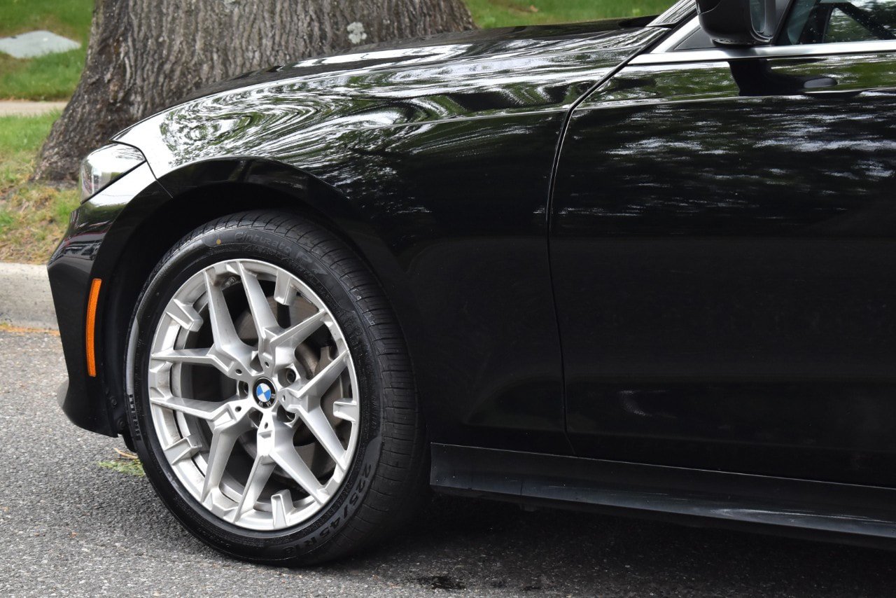 Used 2025 BMW 330i xDrive Sedan AWD/4WD image 36