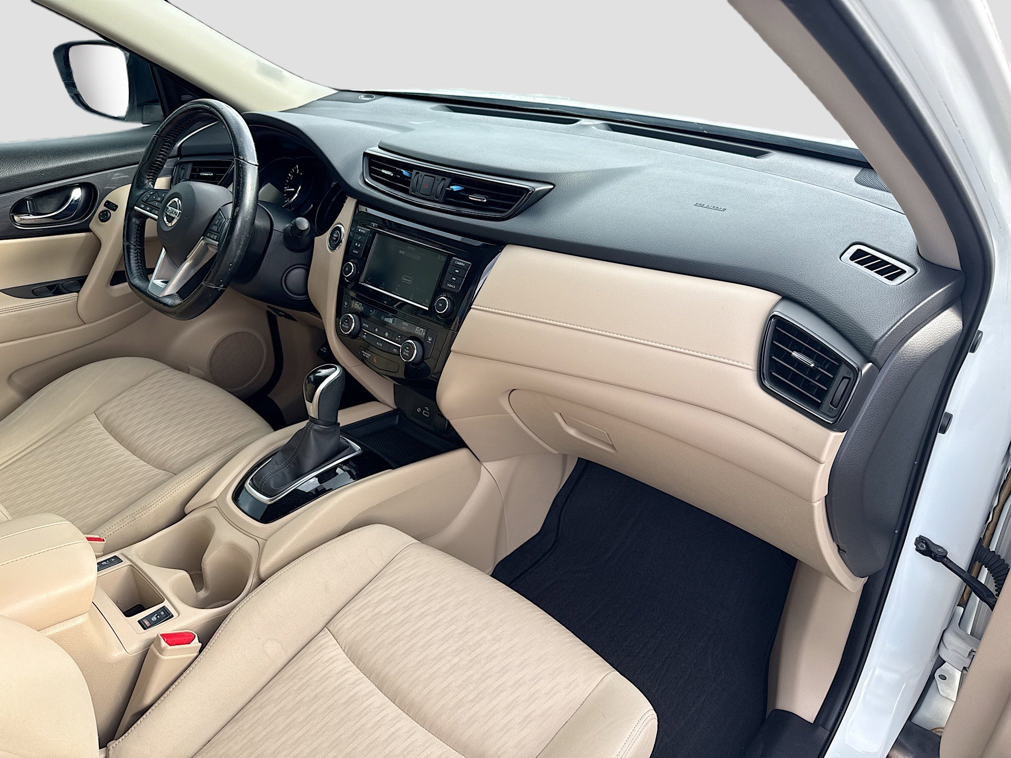 Used 2020 Nissan Rogue SV image 15