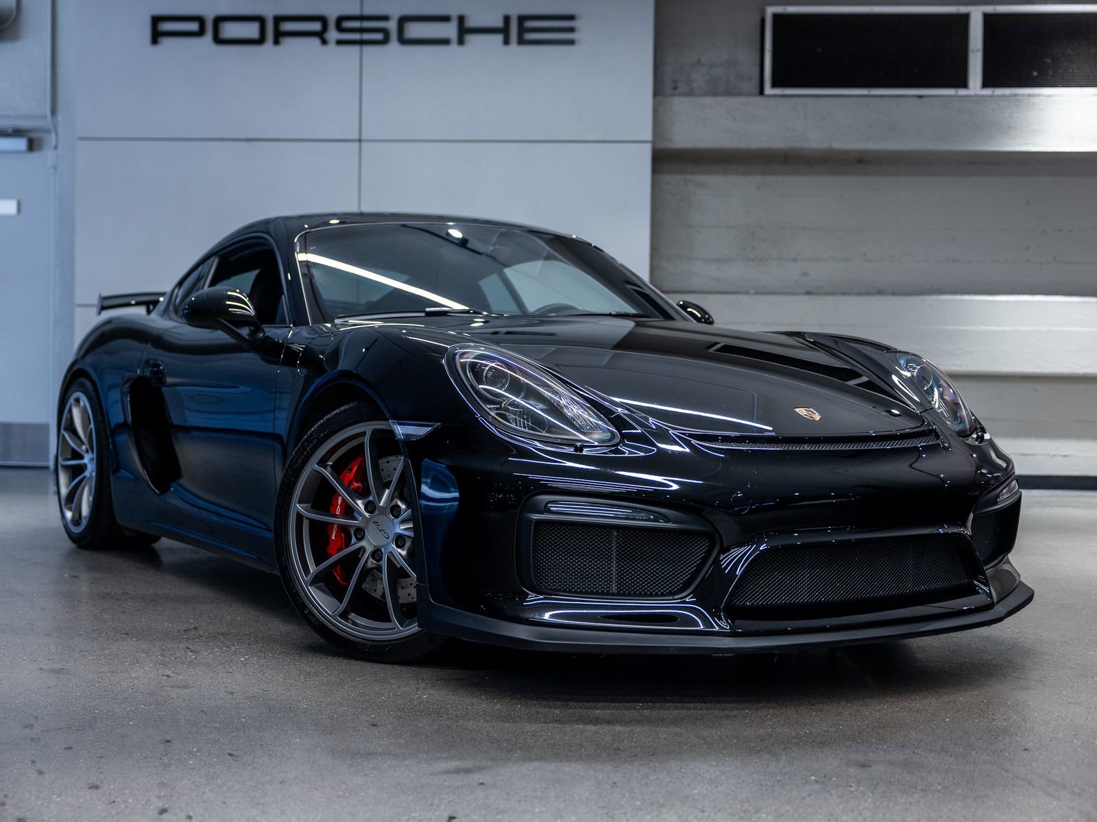 Certified 2016 Porsche Cayman GT4 RWD image 10