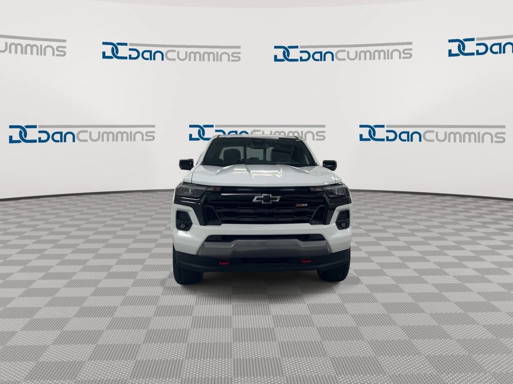 New 2026 Chevrolet Colorado Z71 w/ Technology Package AWD/4WD image 3