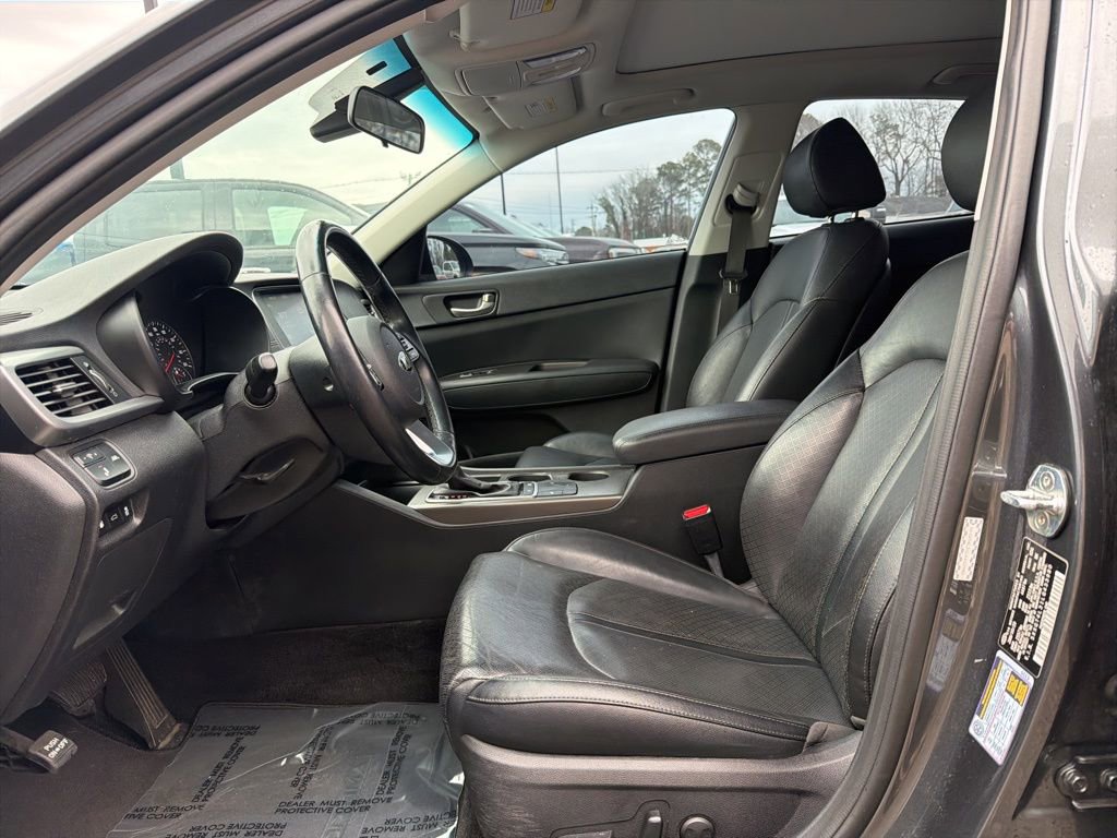Used 2020 Kia Optima SE image 16