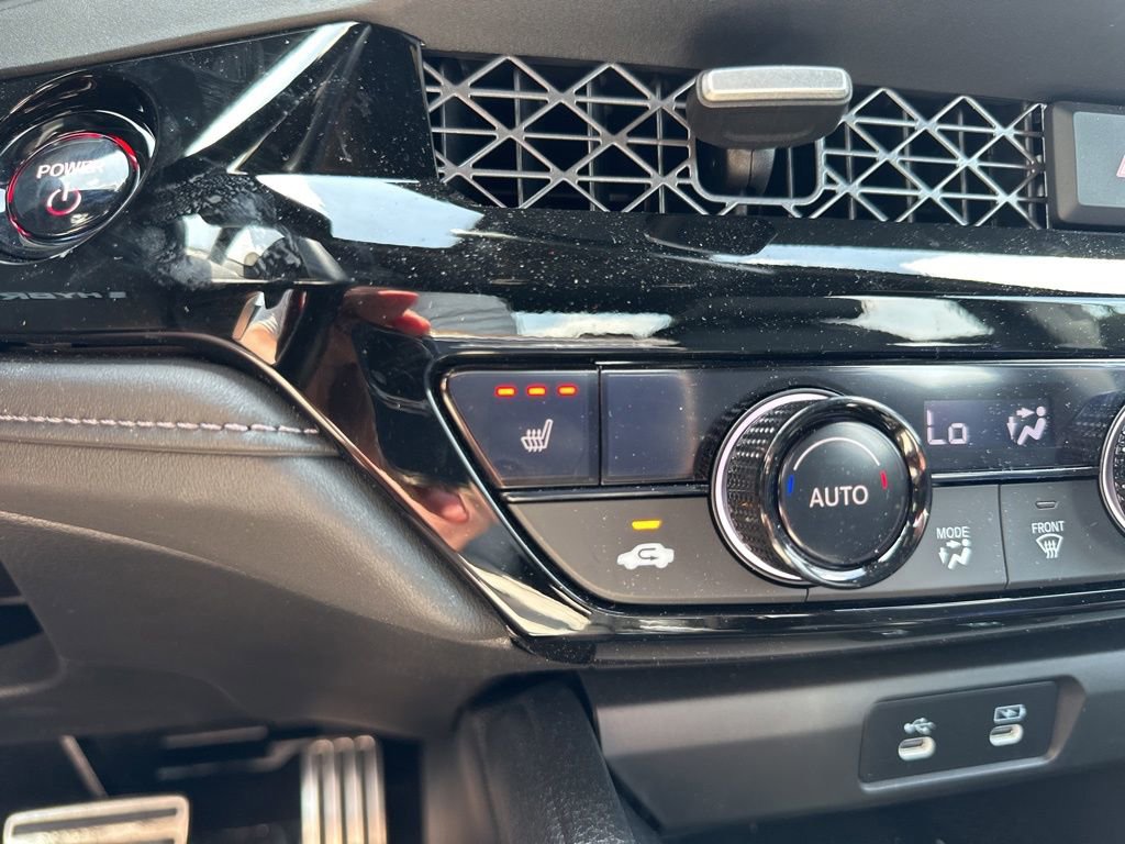 Used 2025 Honda Accord Sport image 6