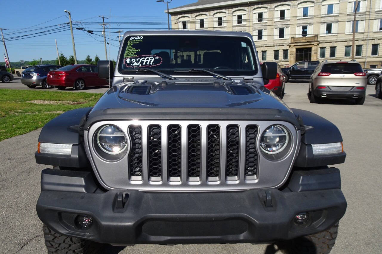 Used 2020 Jeep Gladiator Rubicon AWD/4WD image 3