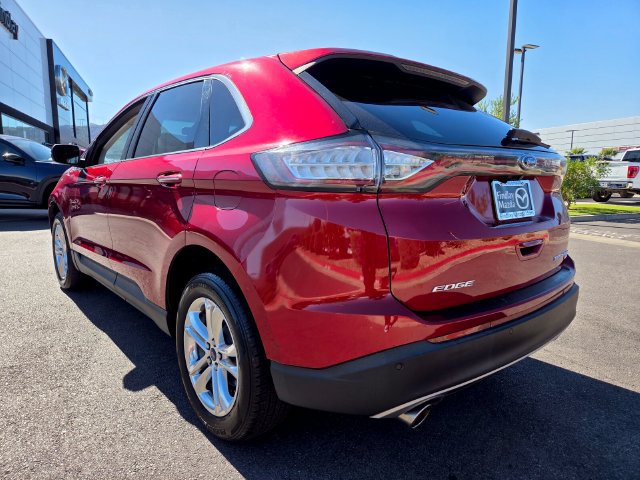 Used 2017 Ford Edge Titanium w/ Technology Package AWD/4WD image 4