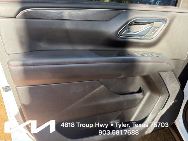 Used 2023 Chevrolet Suburban RST w/ Luxury Package RWD image 15
