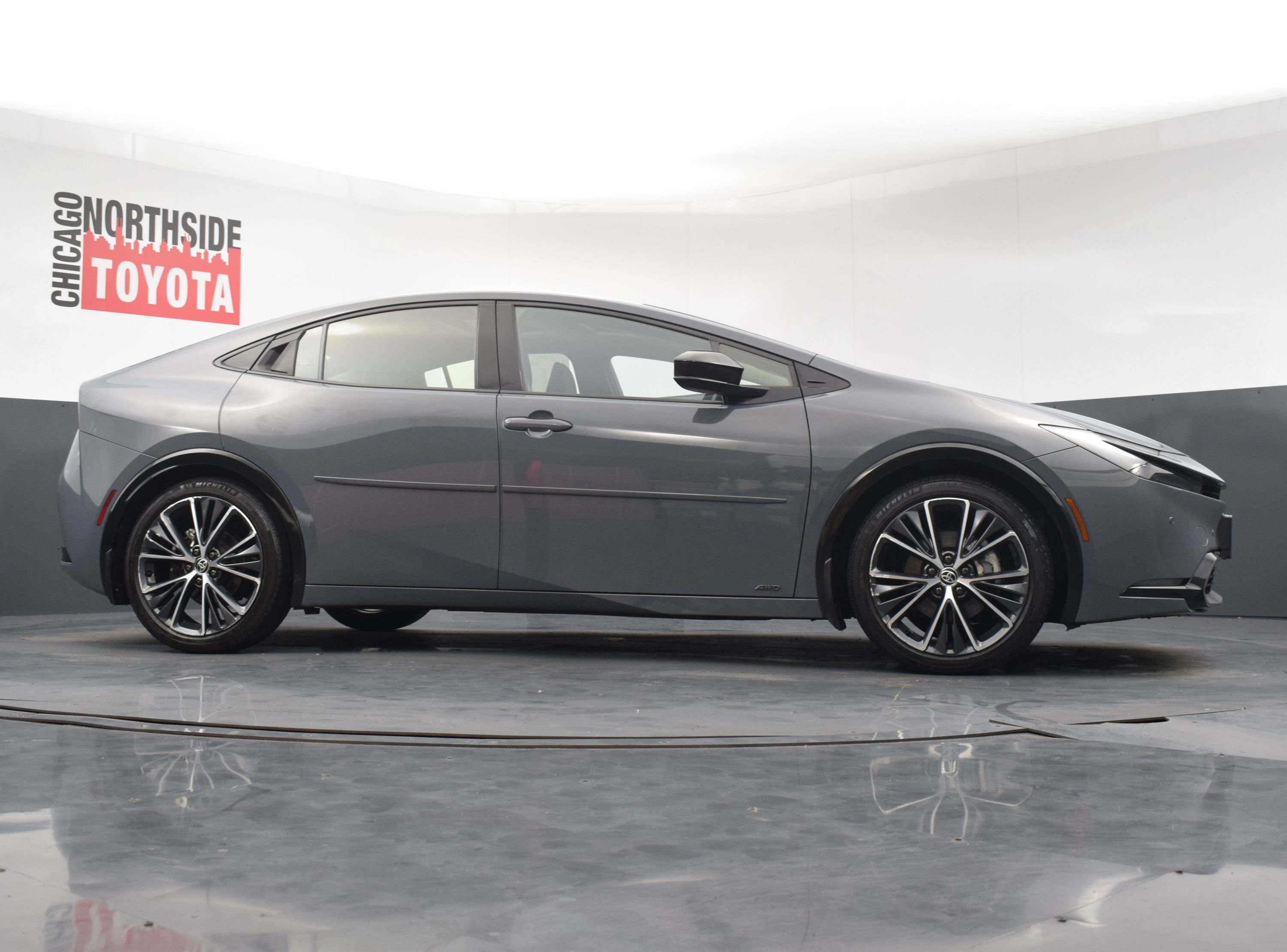Used 2023 Toyota Prius Limited AWD/4WD image 32