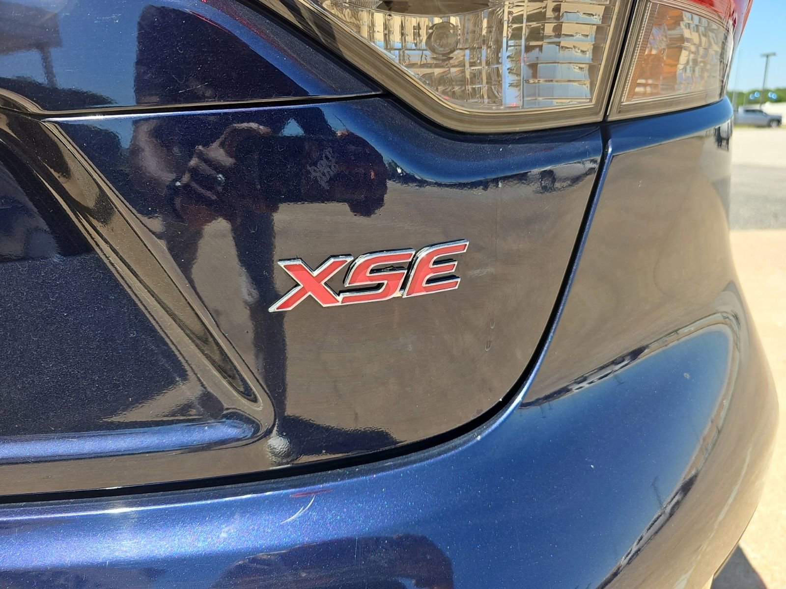 Used 2020 Toyota Corolla XSE FWD image 5