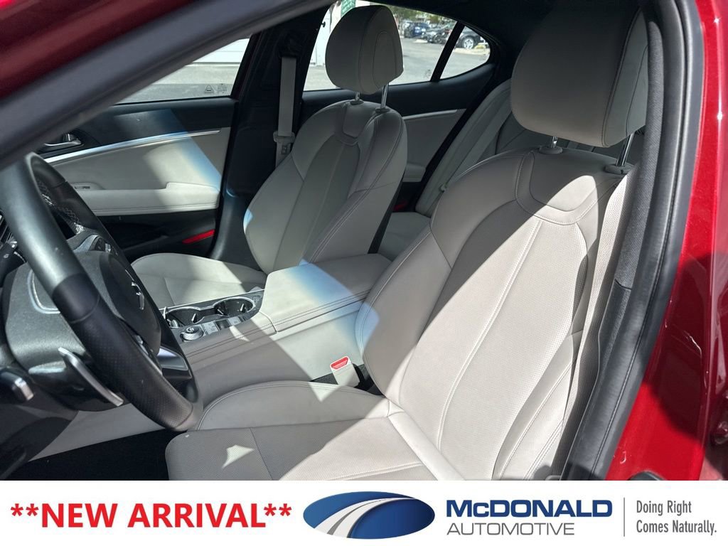 Used 2023 Genesis G70 2.0T AWD/4WD image 13