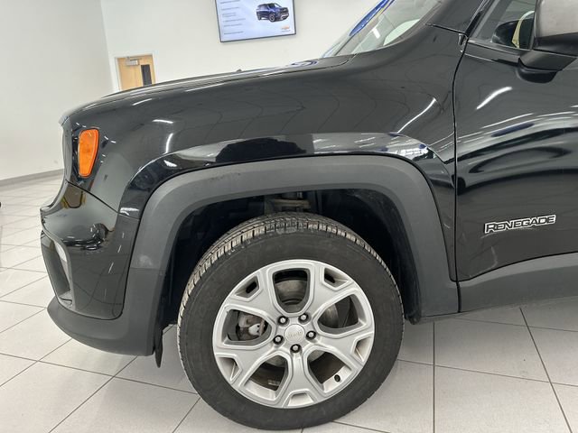 Used 2020 Jeep Renegade Limited w/ LED Lighting Group image 33