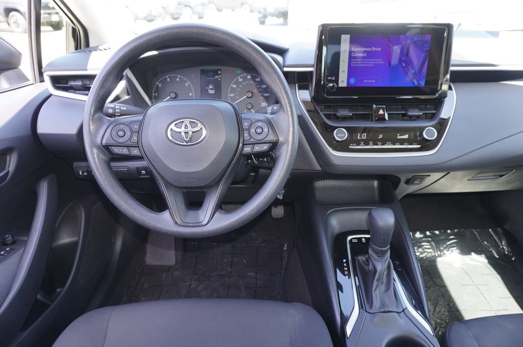 Certified 2025 Toyota Corolla LE image 10