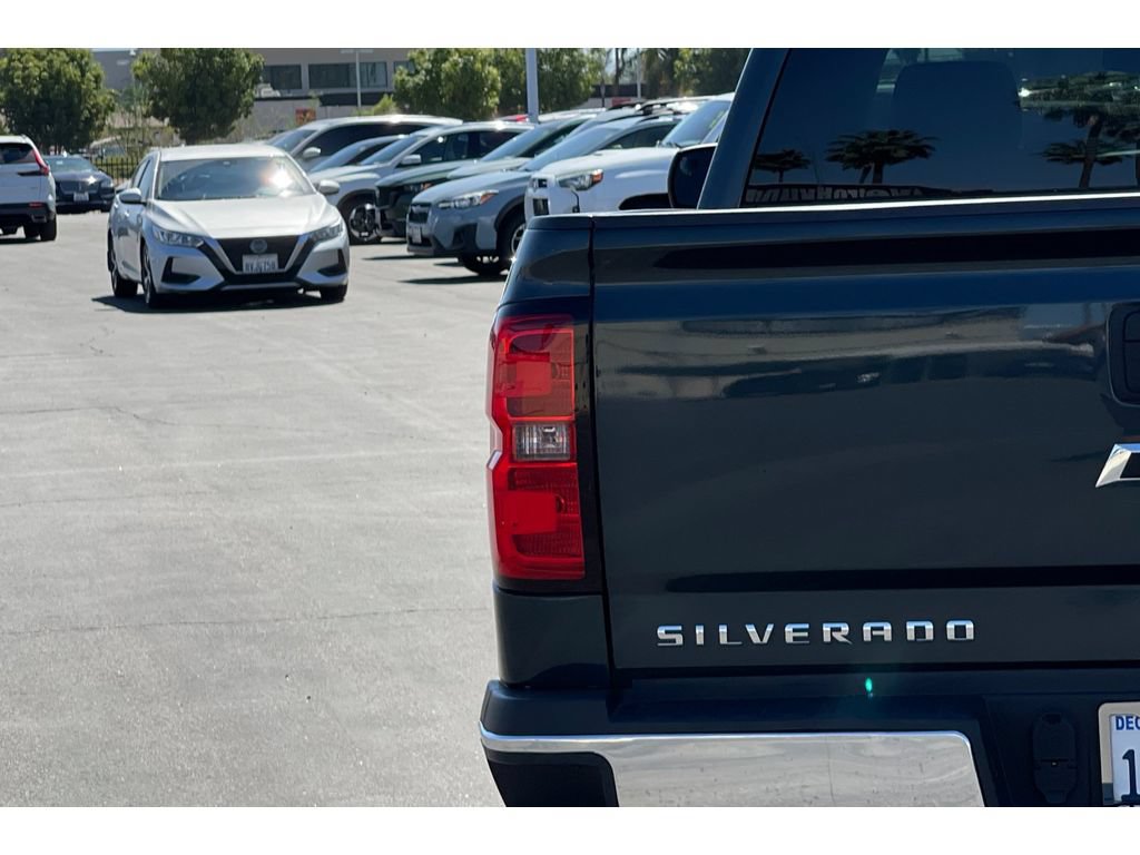 Used 2018 Chevrolet Silverado 1500 LT w/ All Star Edition RWD image 14