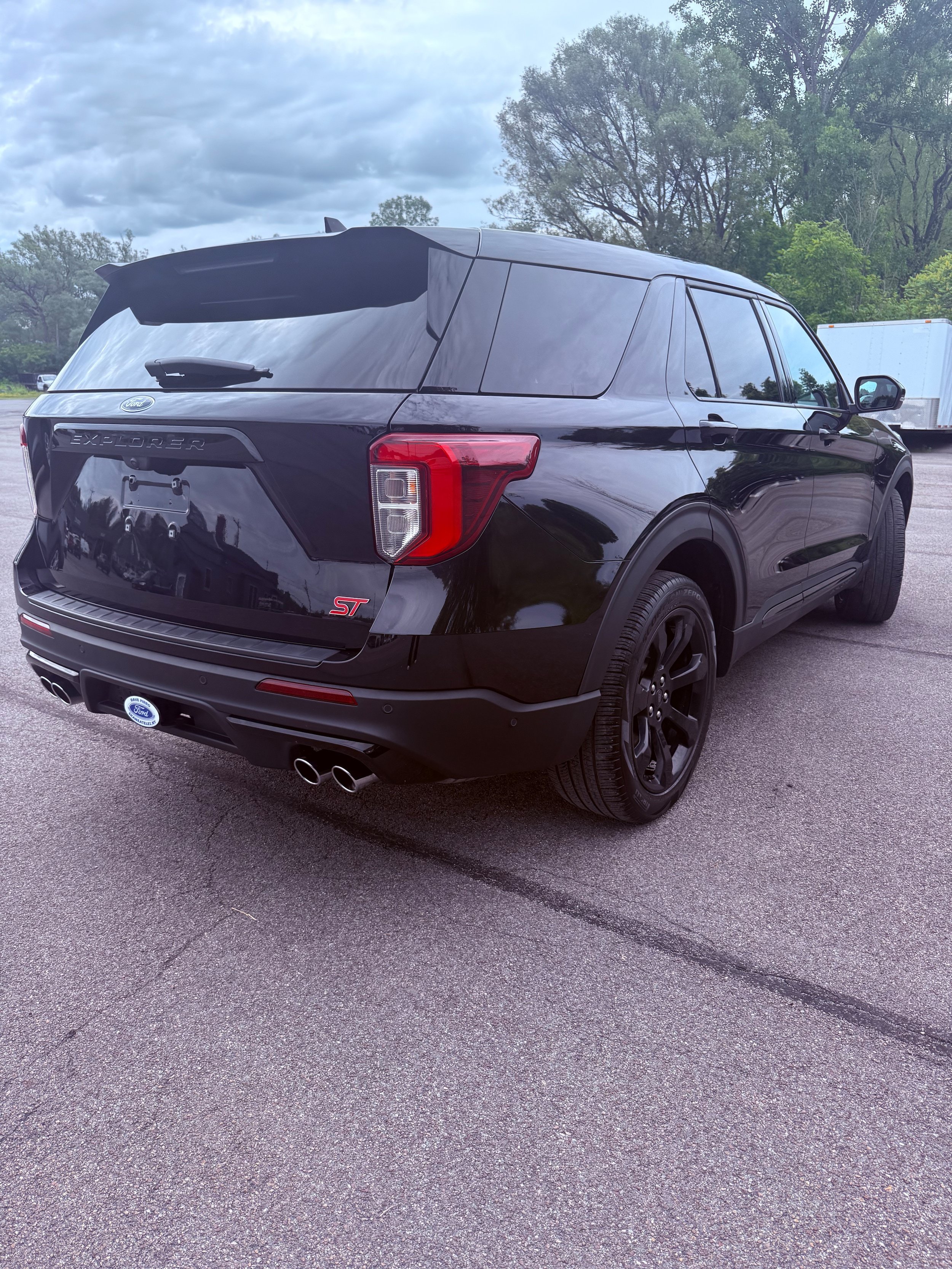 Used 2022 Ford Explorer ST w/ Equipment Group 401A AWD/4WD image 3