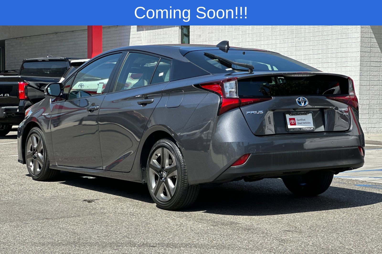 Used 2020 Toyota Prius XLE FWD image 6